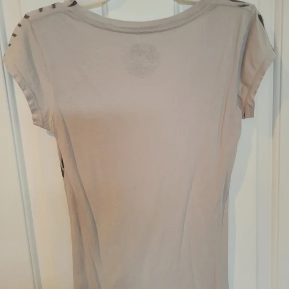 Stranded Distresed Look T-Shirt - Picture 5 of 5